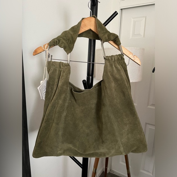 NWT FREE PEOPLE Bobbi Slouch Suede Tote | Khaki MSRP $98 - Picture 7 of 11